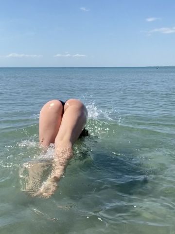 Надя